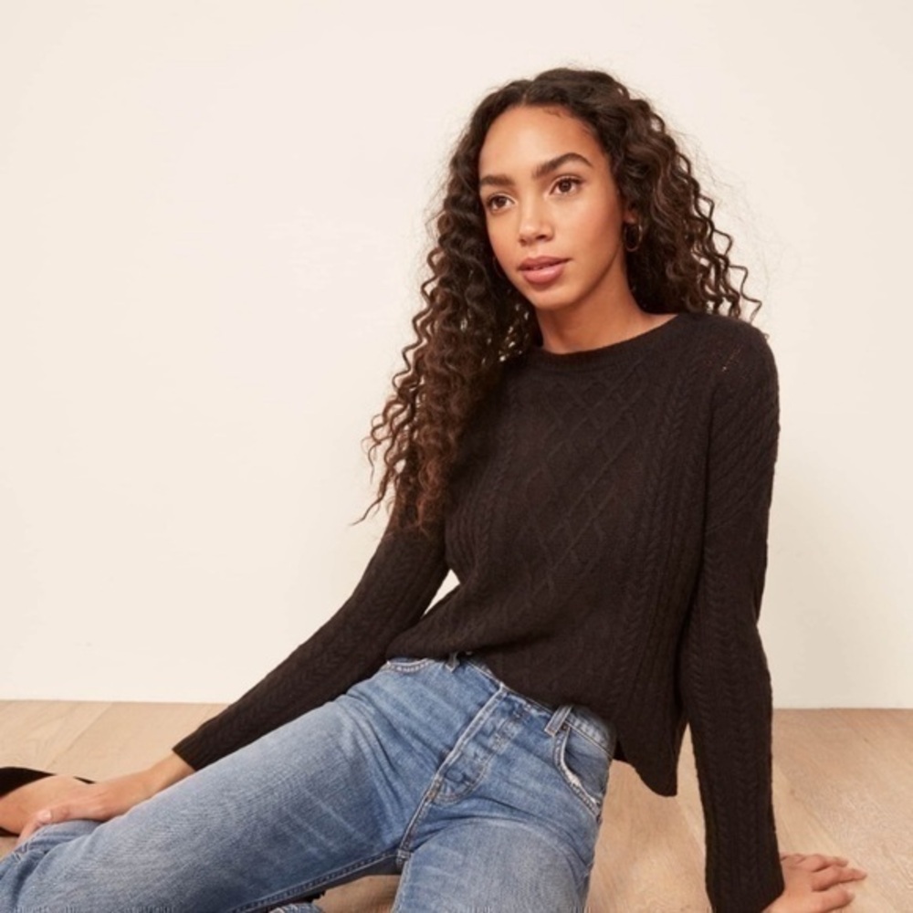 Reformation • Fisherman Knit Light Weight Cashmere Bell Sleeve Sweater Black S